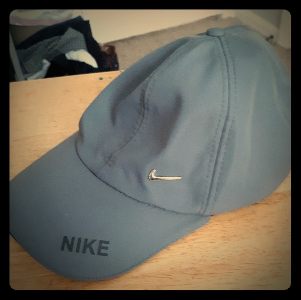 Nike Gray Curved Bill One Size Cap